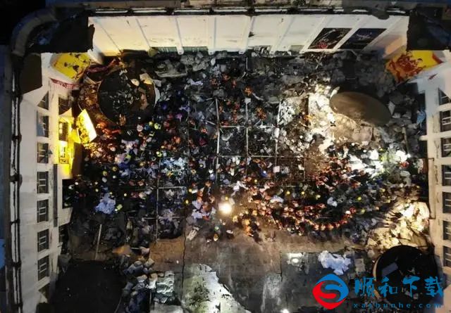 黑龙江齐齐哈尔一中学体育馆屋顶坍塌事故调查报告公布：51人被追责